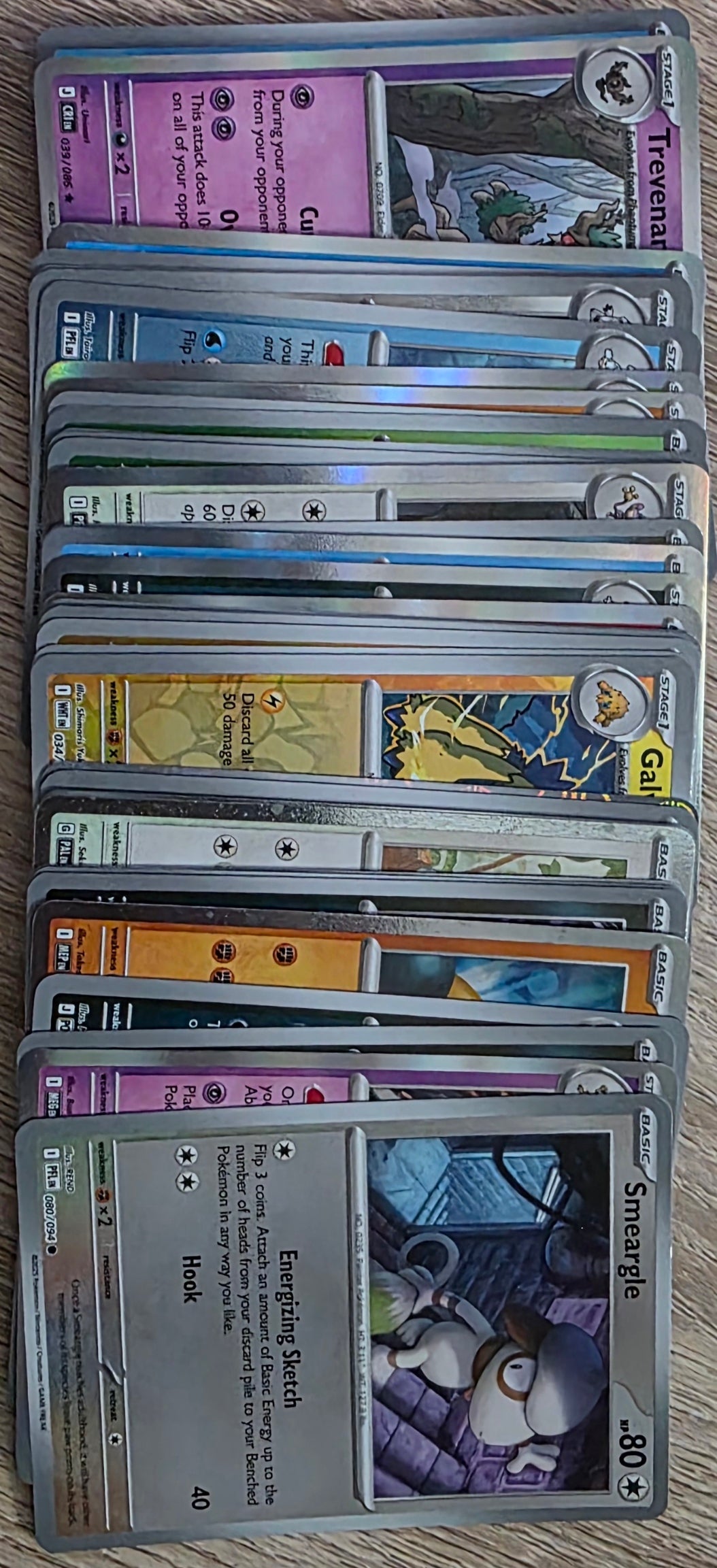 Pokémon Mystery Collector Tin – 300 Cards + 4 Guaranteed ex Cards + 1 Special Illustration/Full Art